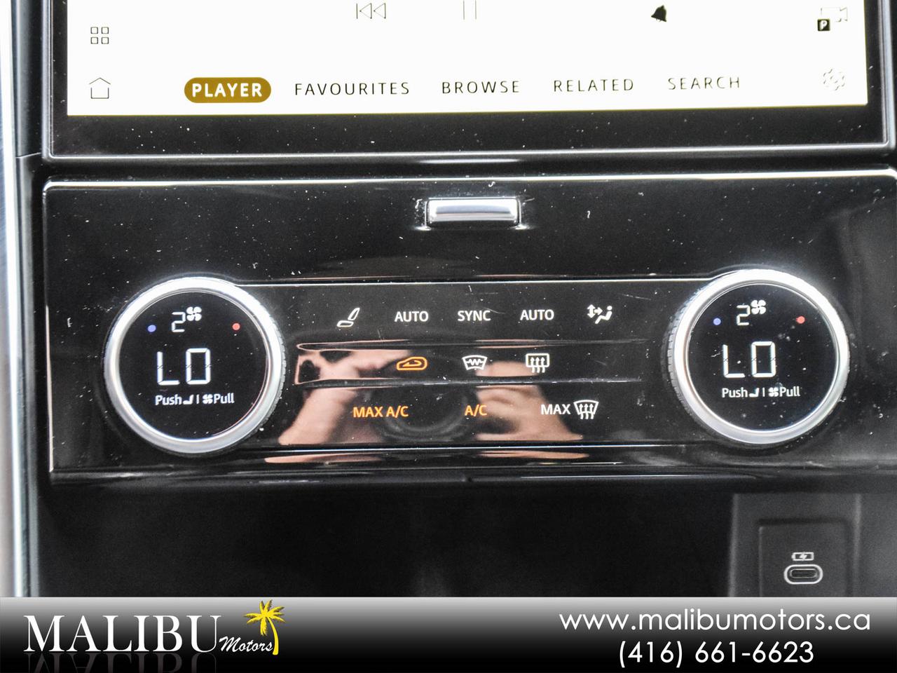 2023 Land Rover Discovery R-Dynamic HSE Photo