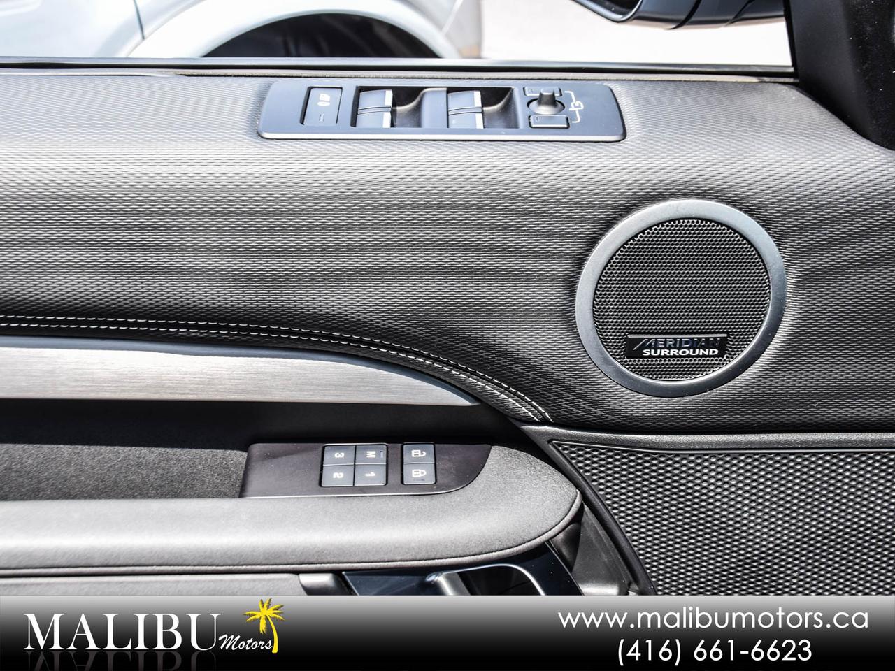 2023 Land Rover Discovery R-Dynamic HSE Photo