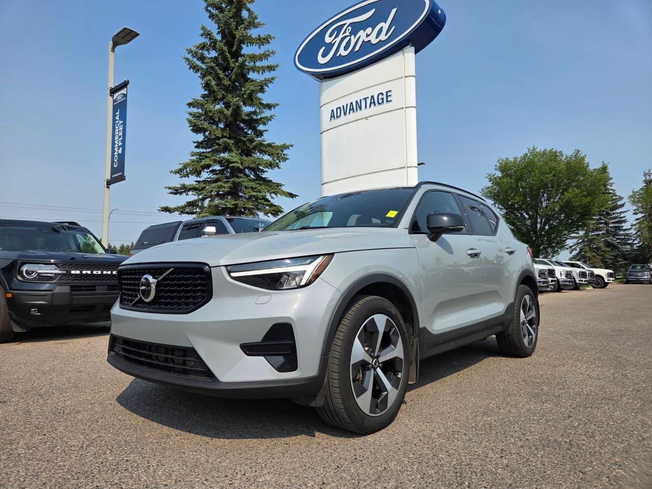 <p>This 2024 Volvo XC40 B5 AWD stands out for all the right reasons. Confident AWD traction, smooth turbo power, and a clean Dark Theme design give it instant presence, while Volvos safety tech and refined interior make every drive feel secure and polished.</p>
