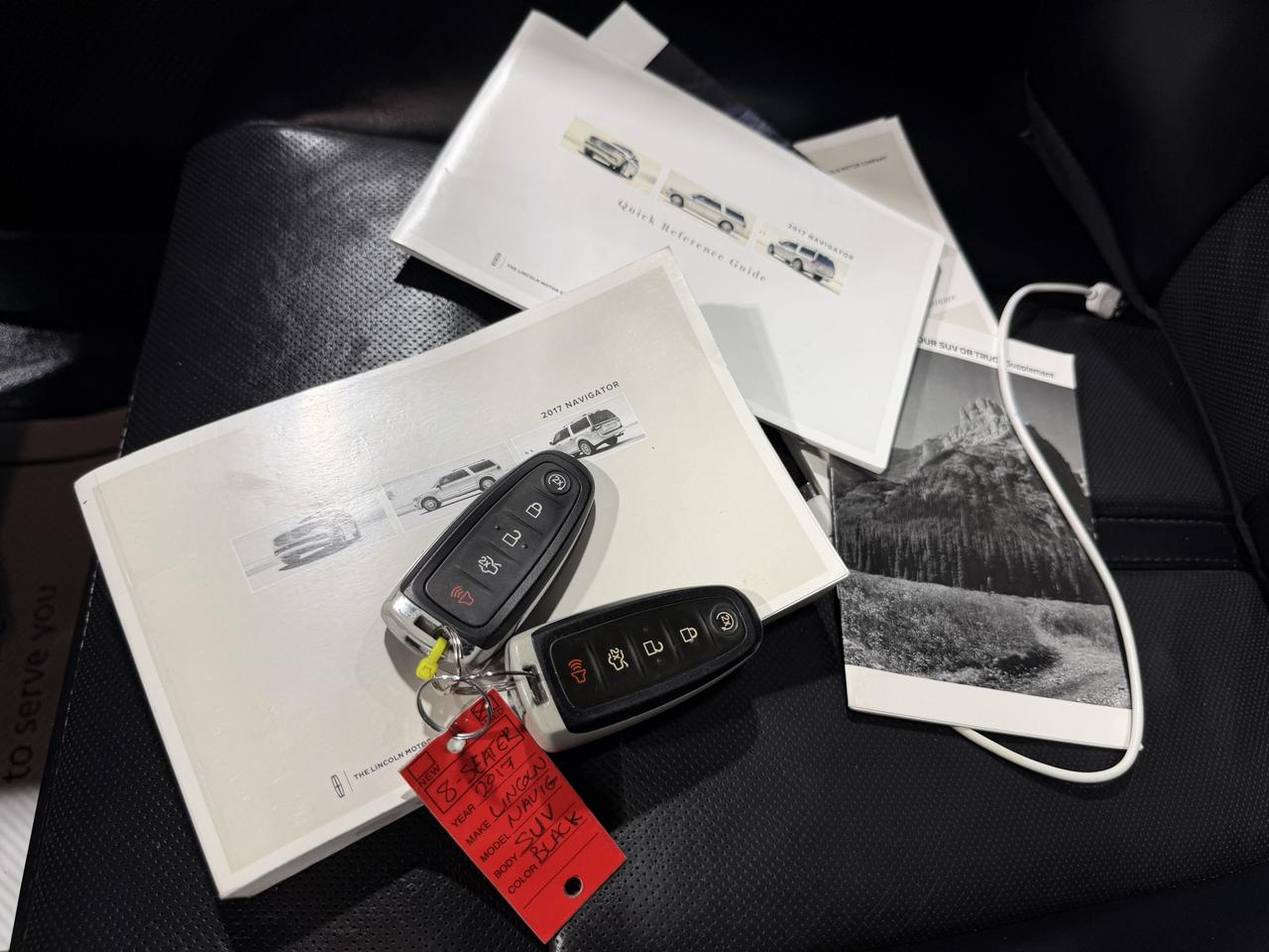 2017 Lincoln Navigator 4WD 4dr Select Photo