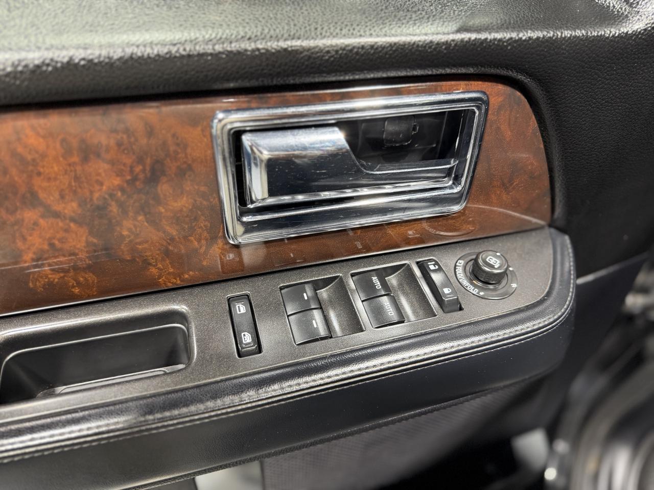 2017 Lincoln Navigator 4WD 4dr Select Photo