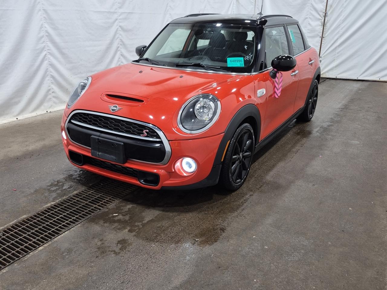 2020 MINI Cooper S Cooper S - ONLY 32K!! AUTO, LEATHER, SUNROOF, NAV! Photo2
