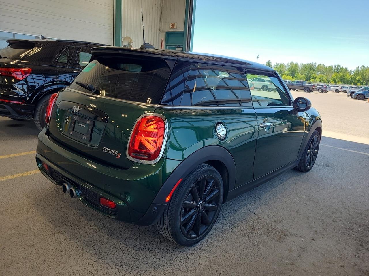 2019 MINI Cooper S Cooper S - 6SPD!! PANO ROOF, HARMAN KARDON STEREO! Photo25