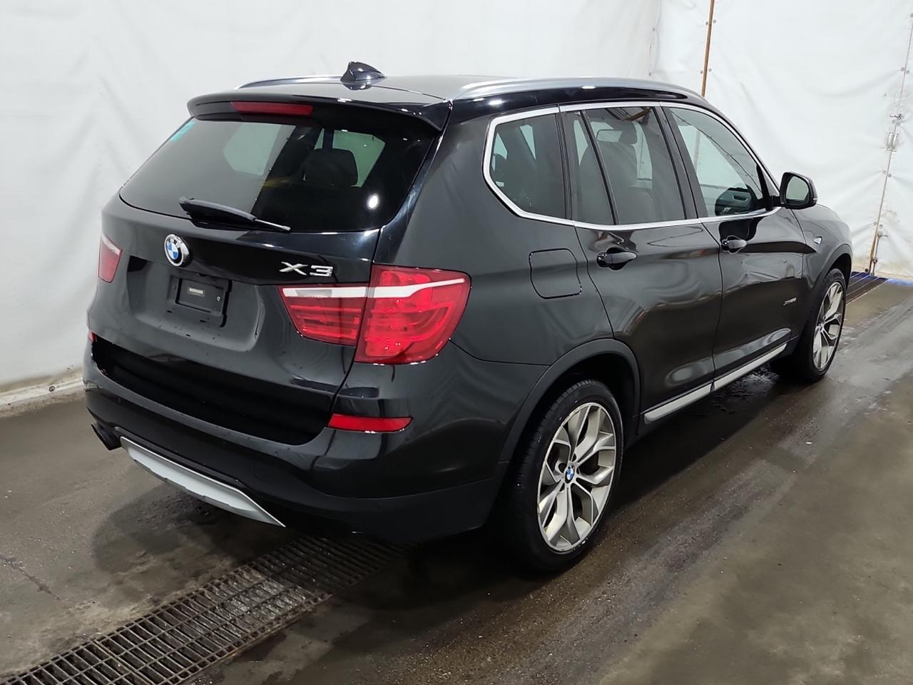 2017 BMW X3 xDrive28i - LOW KM, PANO ROOF, H/K STEREO, LOADED! Photo34
