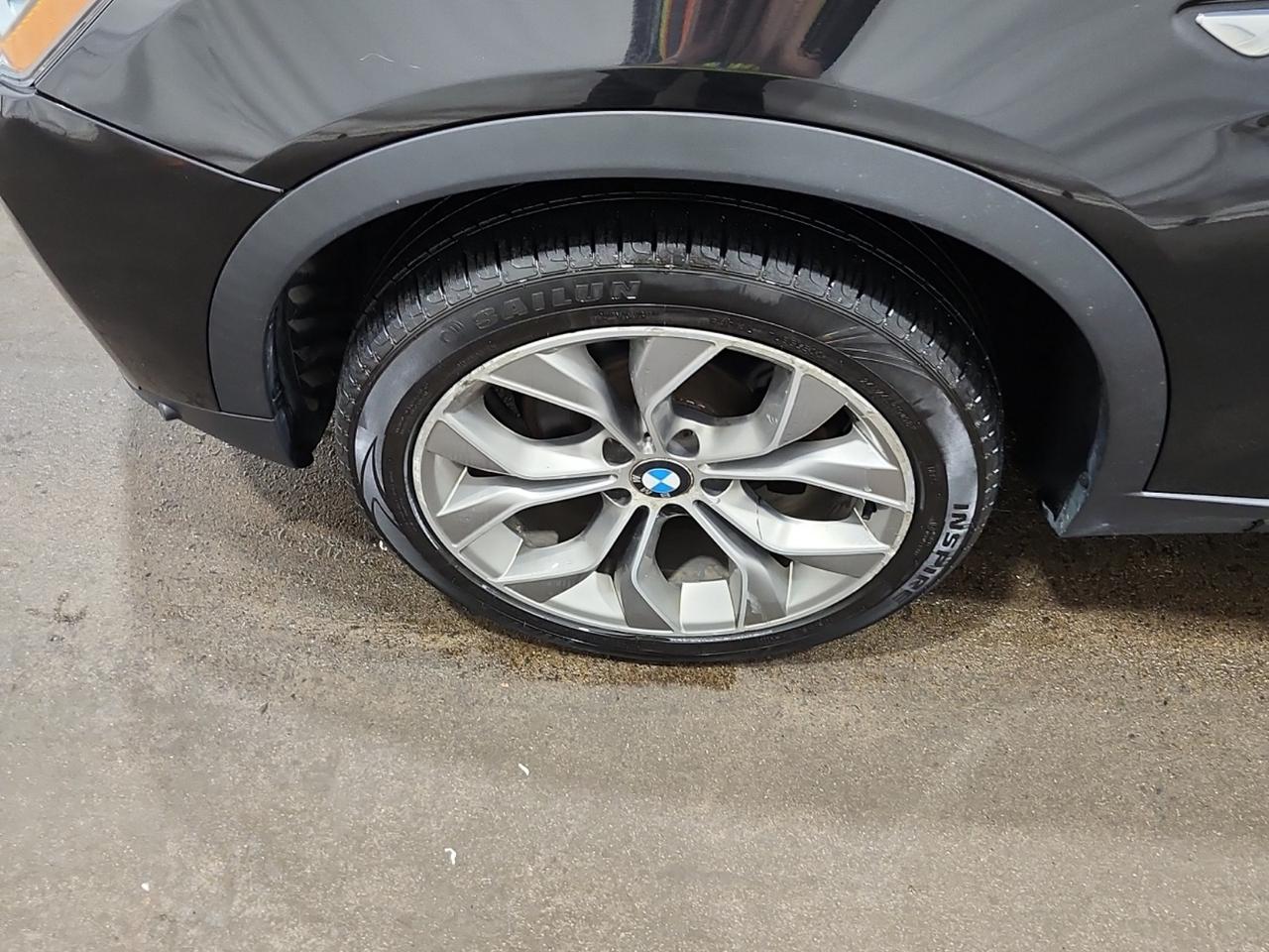 2017 BMW X3 xDrive28i - LOW KM, PANO ROOF, H/K STEREO, LOADED! Photo