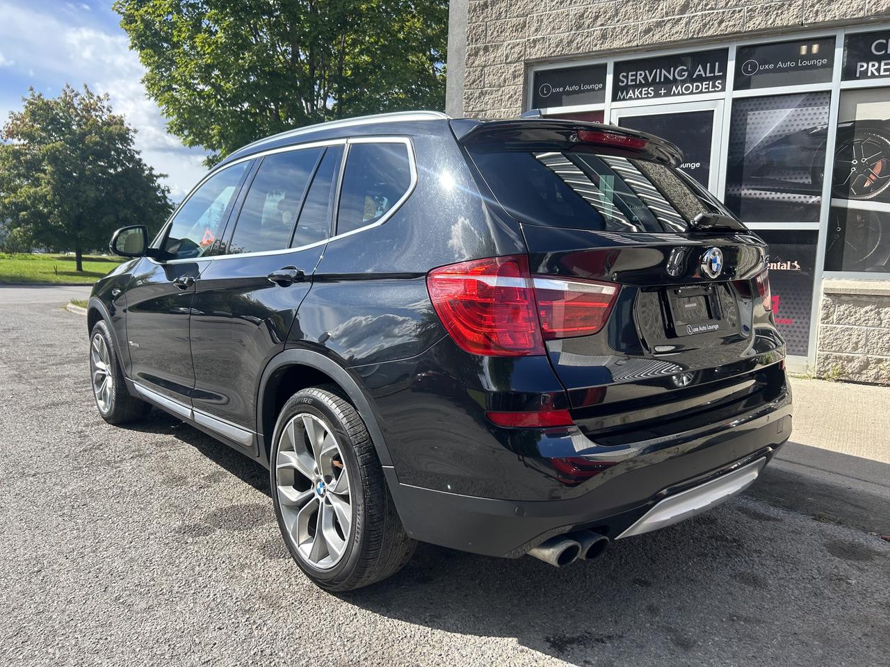 2017 BMW X3 xDrive28i - LOW KM, PANO ROOF, H/K STEREO, LOADED! - Photo #4