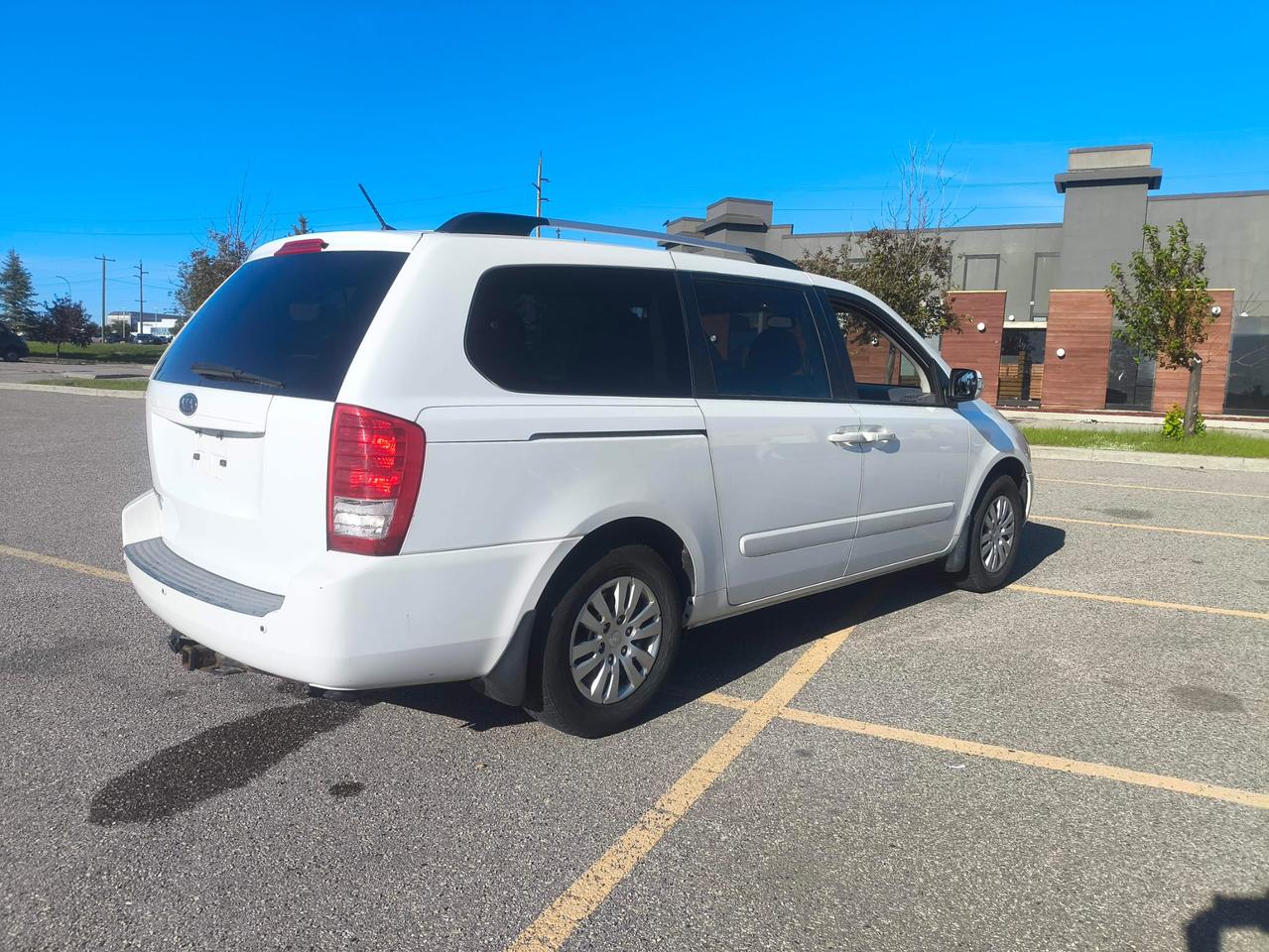 2011 Kia Sedona LX Base Photo