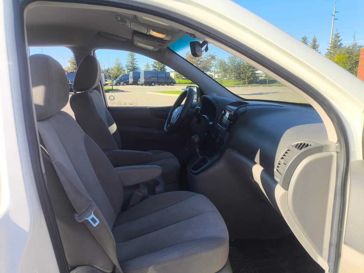 2011 Kia Sedona LX Base Photo