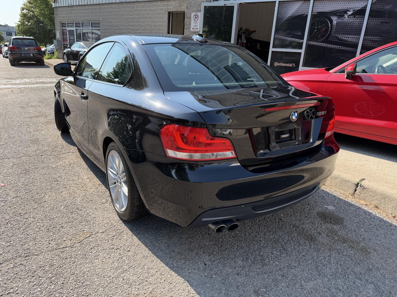 2012 BMW 1 Series 128i - M SPORT PKG, ABSOLUTELY MINT SHAPE!!! Photo