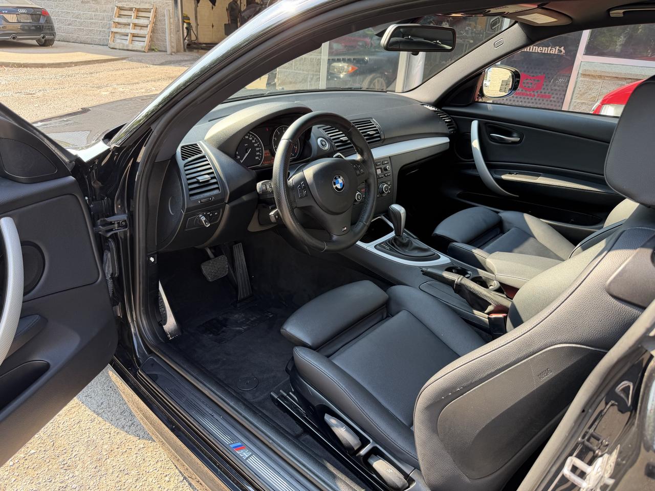 2012 BMW 1 Series 128i - M SPORT PKG, ABSOLUTELY MINT SHAPE!!! - Photo #19