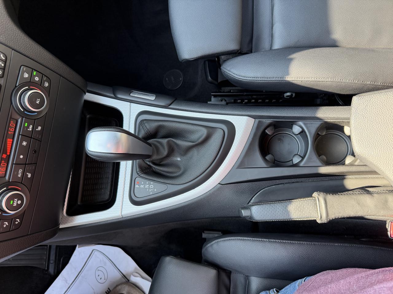 2012 BMW 1 Series 128i - M SPORT PKG, ABSOLUTELY MINT SHAPE!!! - Photo #31