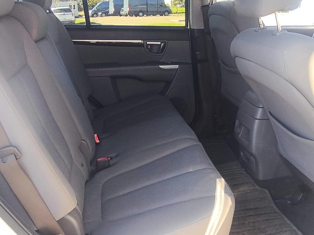 2011 Hyundai Santa Fe  Photo
