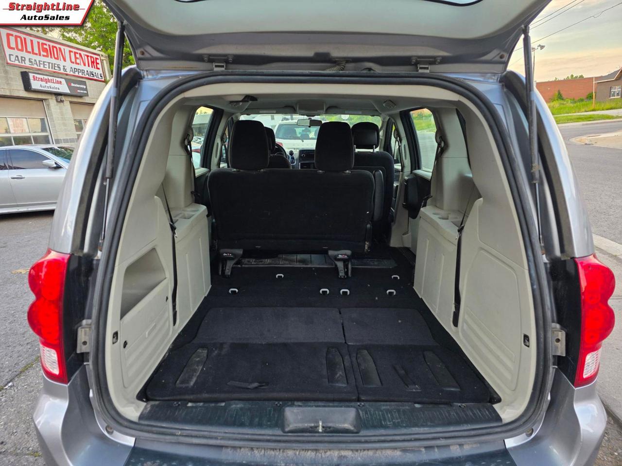 2014 Dodge Grand Caravan SE Plus Photo