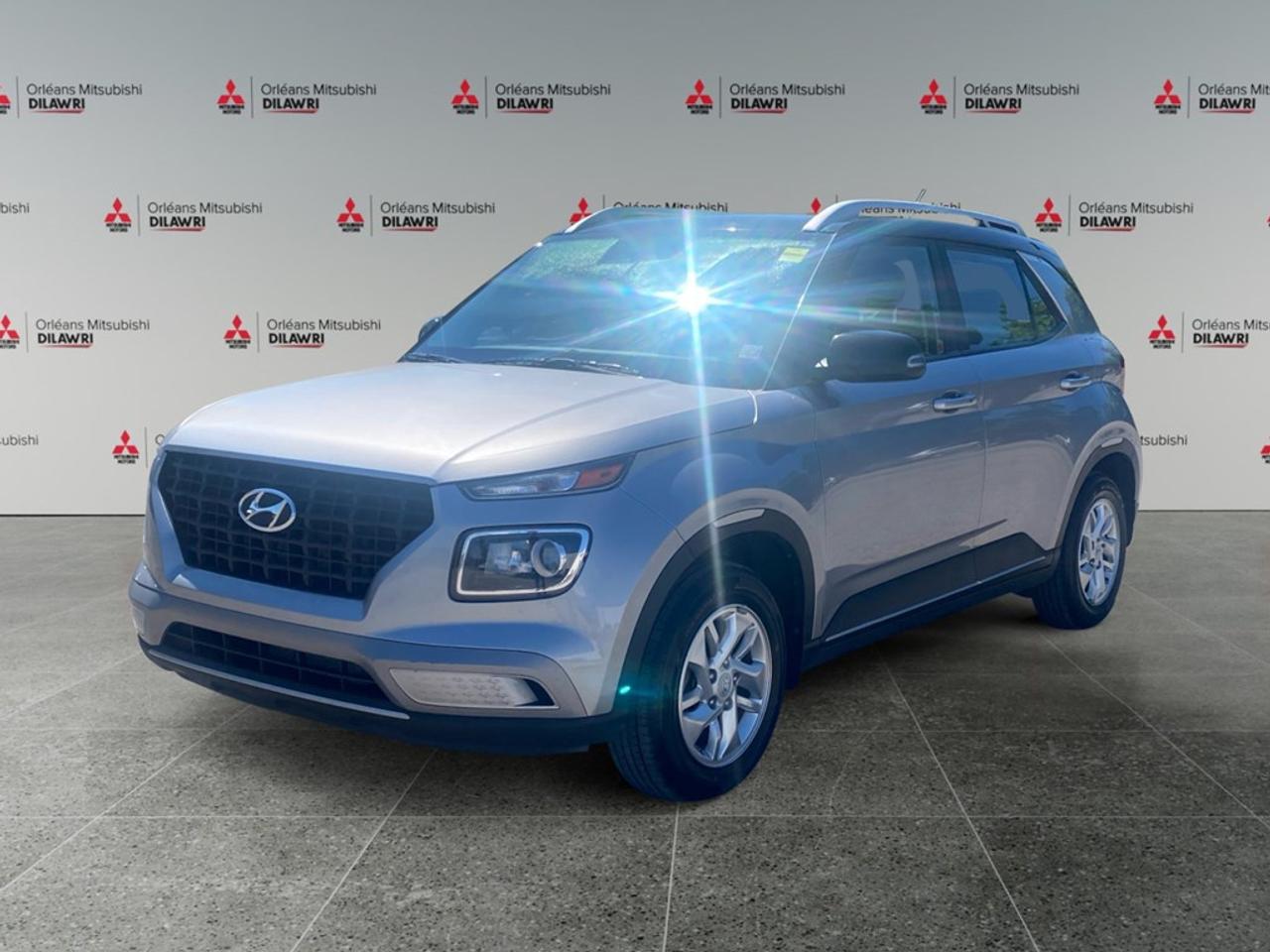Used 2023 Hyundai Venue Preferred IVT w/Two-Tone for sale in Orléans, ON