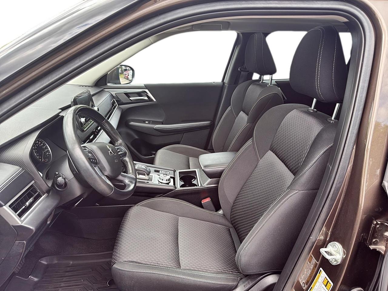 2022 Mitsubishi Outlander SE Car Play|Sunroof|One Owner Photo