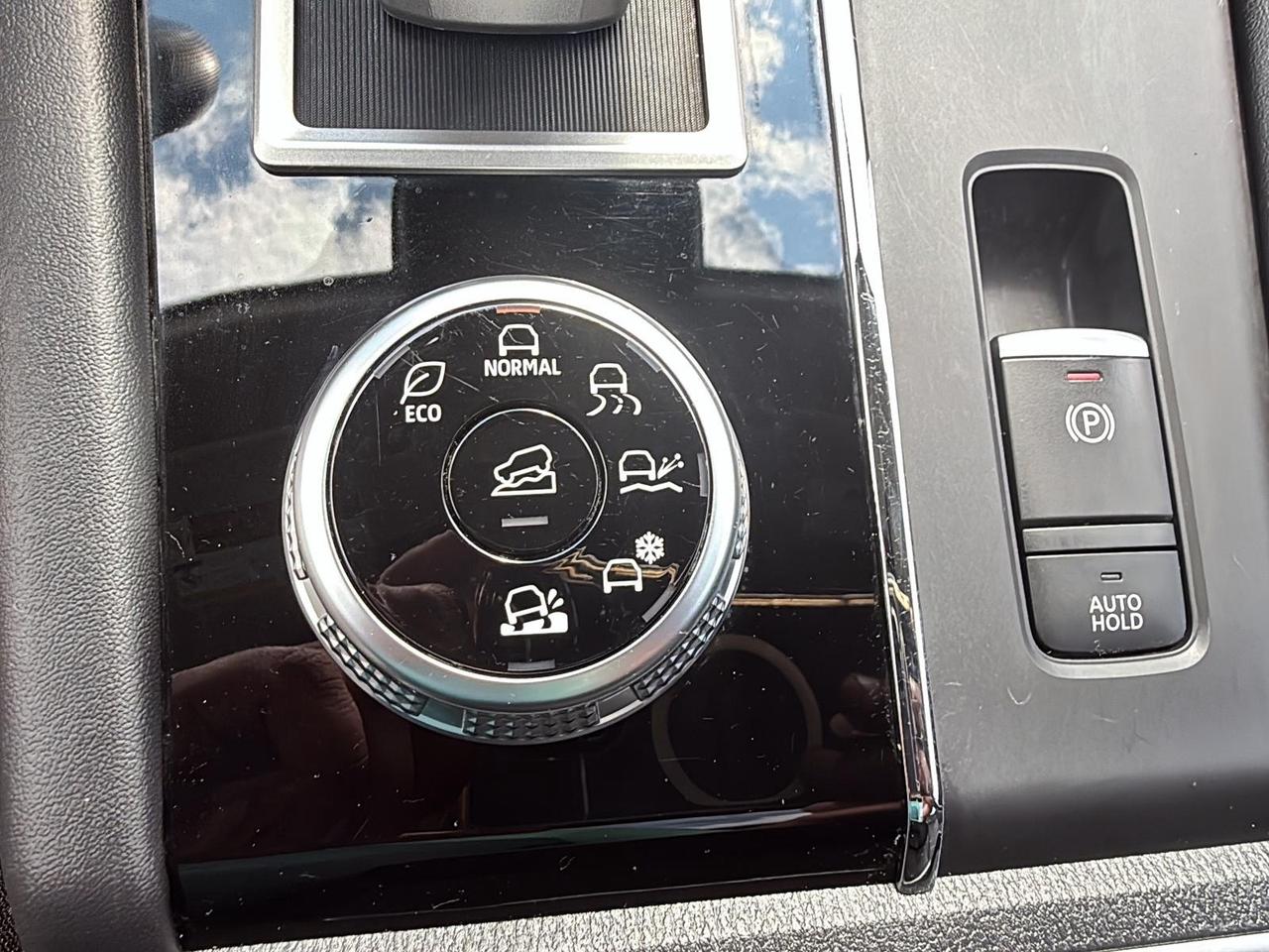 2022 Mitsubishi Outlander SE Car Play|Sunroof|One Owner Photo