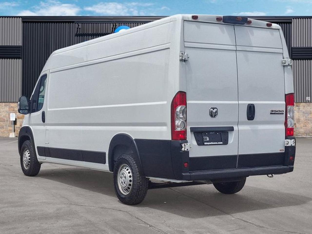 2024 RAM Cargo Van ProMaster 159" WB Extended High Roof | Partition | Adaptive Cruise | Vinyl Bucket Seats | CarPlay | and More ! Photo
