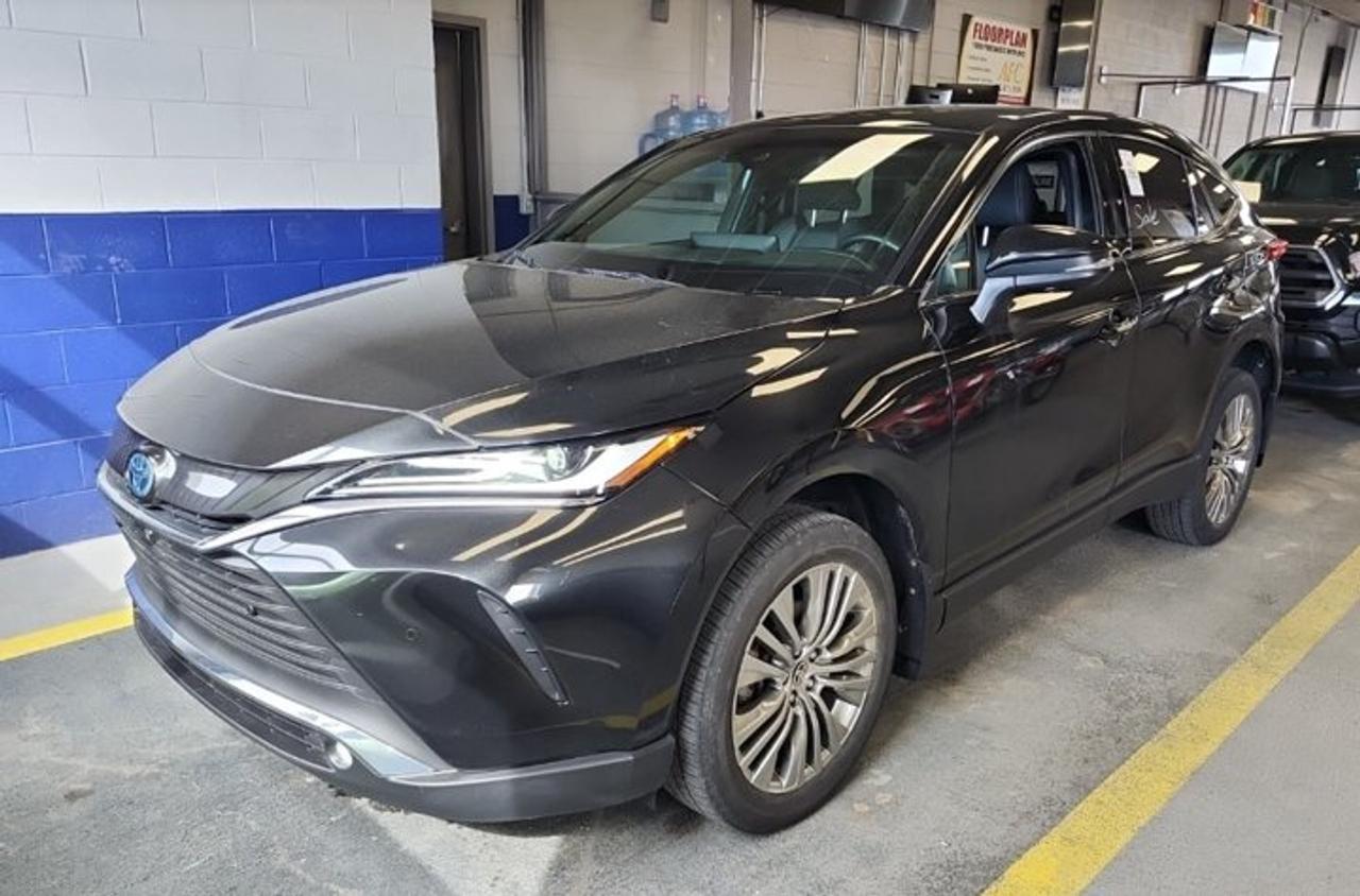 2023 Toyota Venza Limited AWD | Leather |  Sunroof | 360 Camera | Heated + Ventilated Seats | Heated Steering & More ! Photo0