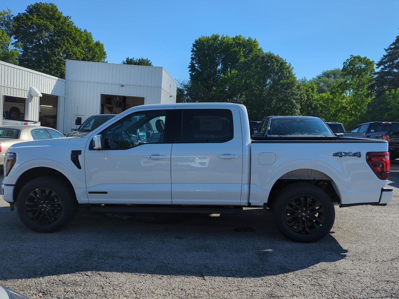 2026 Ford F-150 Lariat Supercrew Hybrid 501A 4x4 Photo2