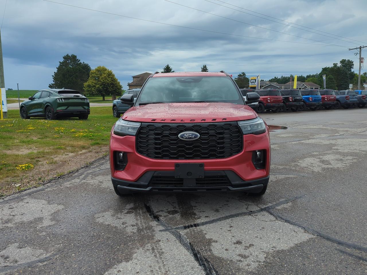 2026 Ford Explorer ST-Line 4WD Photo1