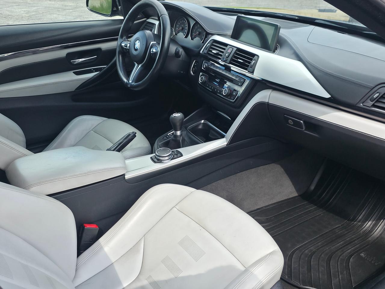 2015 BMW M4 *MANUAL S55* Photo
