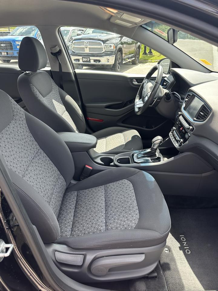 2019 Hyundai IONIQ preferred Photo