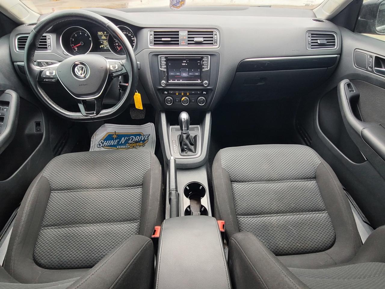 2016 Volkswagen Jetta SE Photo