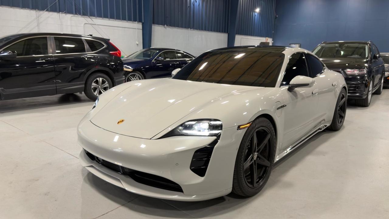 2022 Porsche Taycan GTS Photo