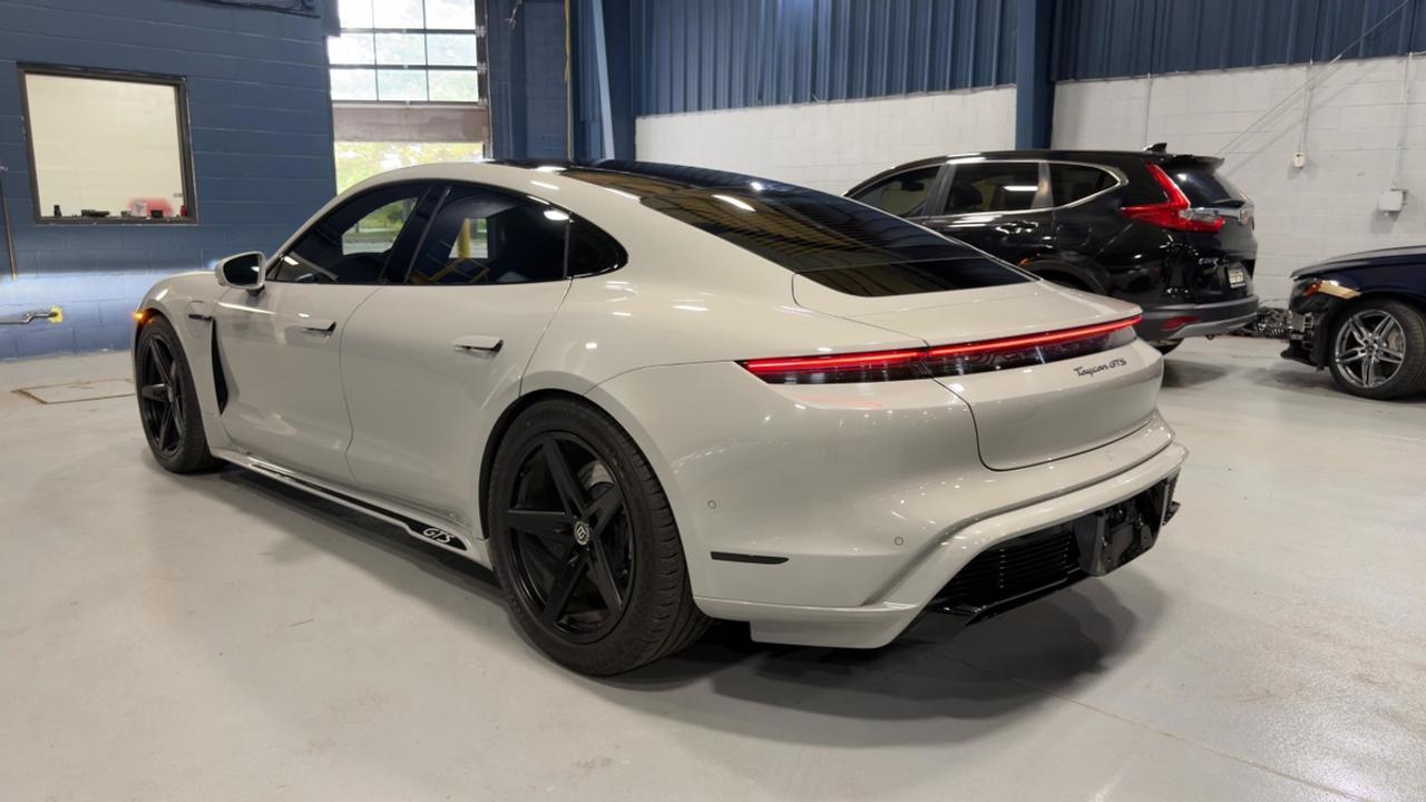 2022 Porsche Taycan GTS Photo