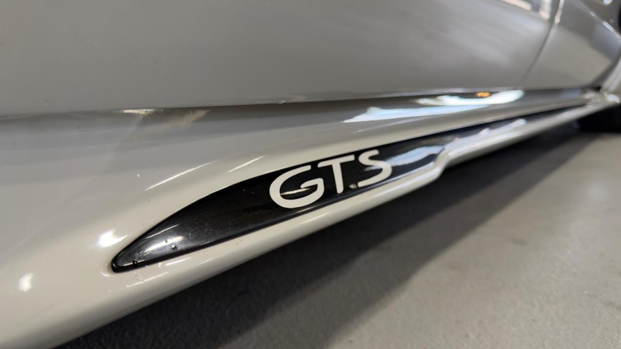 2022 Porsche Taycan GTS Photo