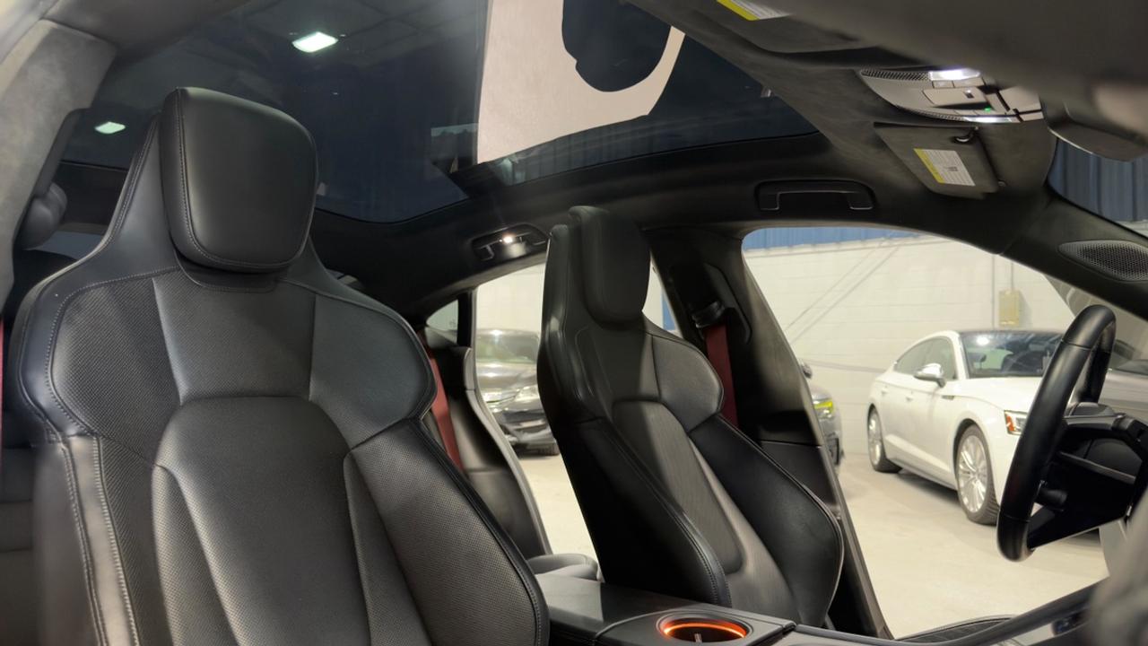 2022 Porsche Taycan GTS Photo