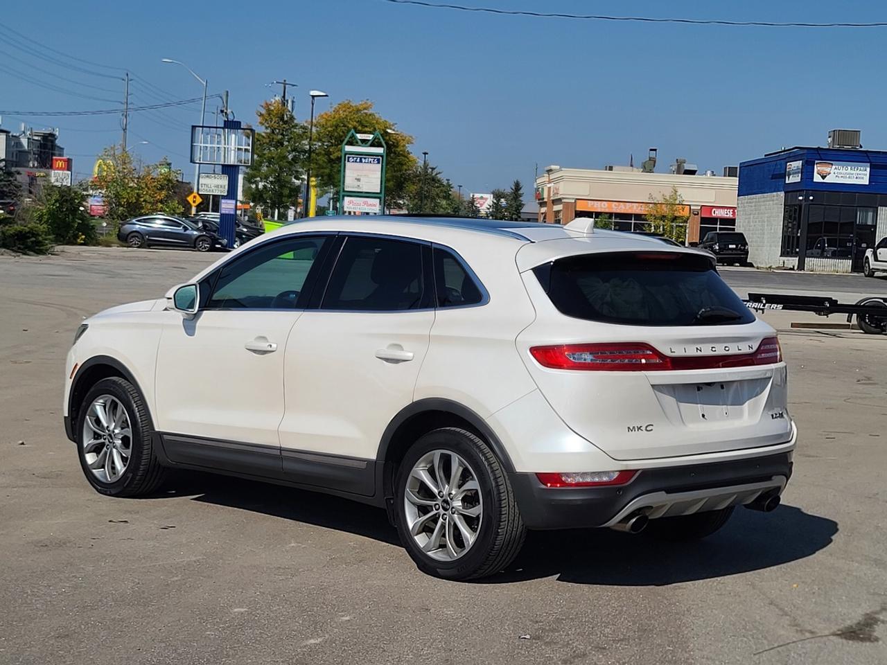 2015 Lincoln MKC Base Photo