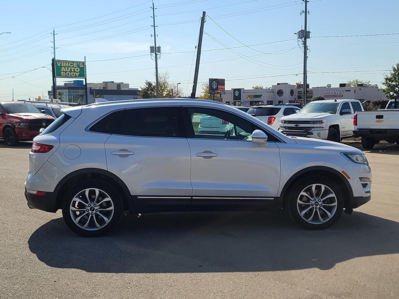 2015 Lincoln MKC Base Photo