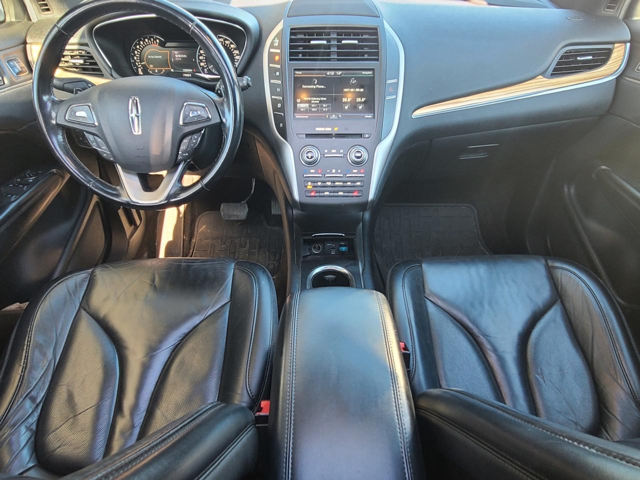 2015 Lincoln MKC Base Photo