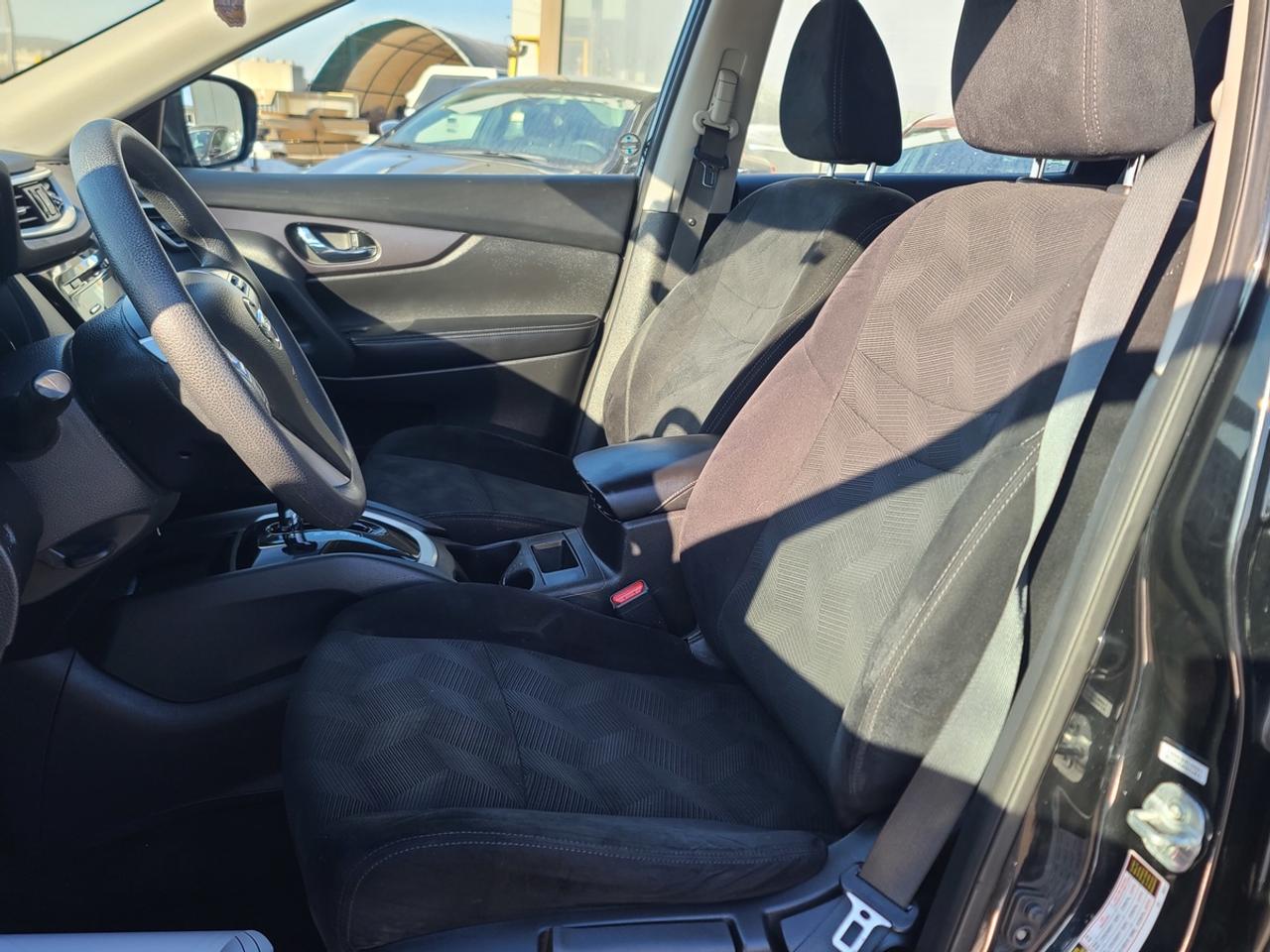 2016 Nissan Rogue S Photo