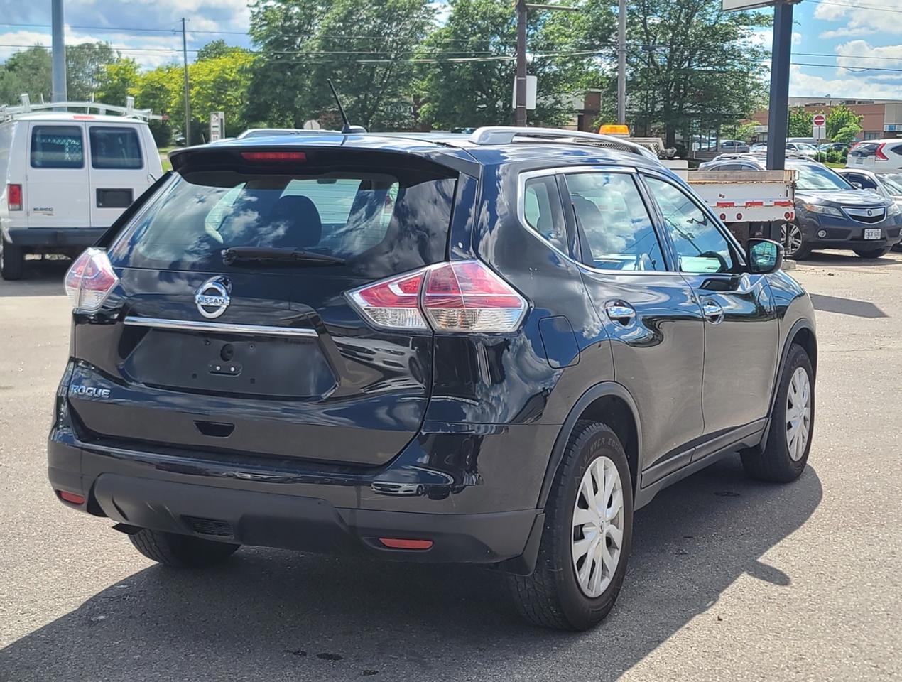 2016 Nissan Rogue S Photo