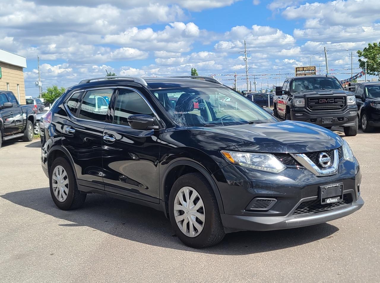 2016 Nissan Rogue S Photo