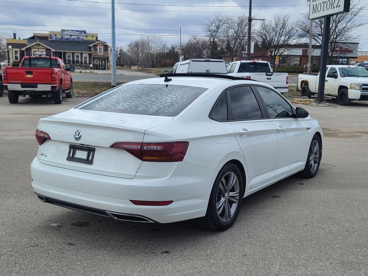 2019 Volkswagen Jetta SEL Photo