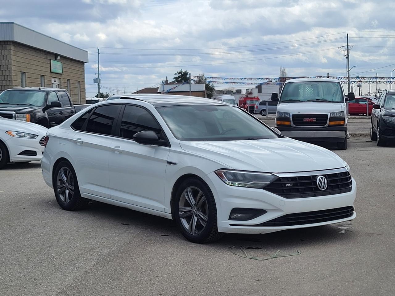 2019 Volkswagen Jetta SEL Photo