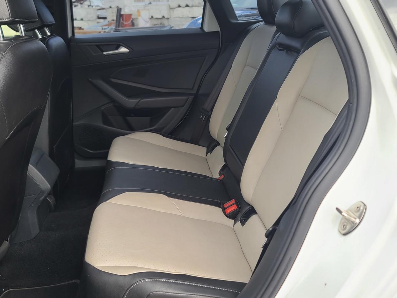 2019 Volkswagen Jetta SEL Photo