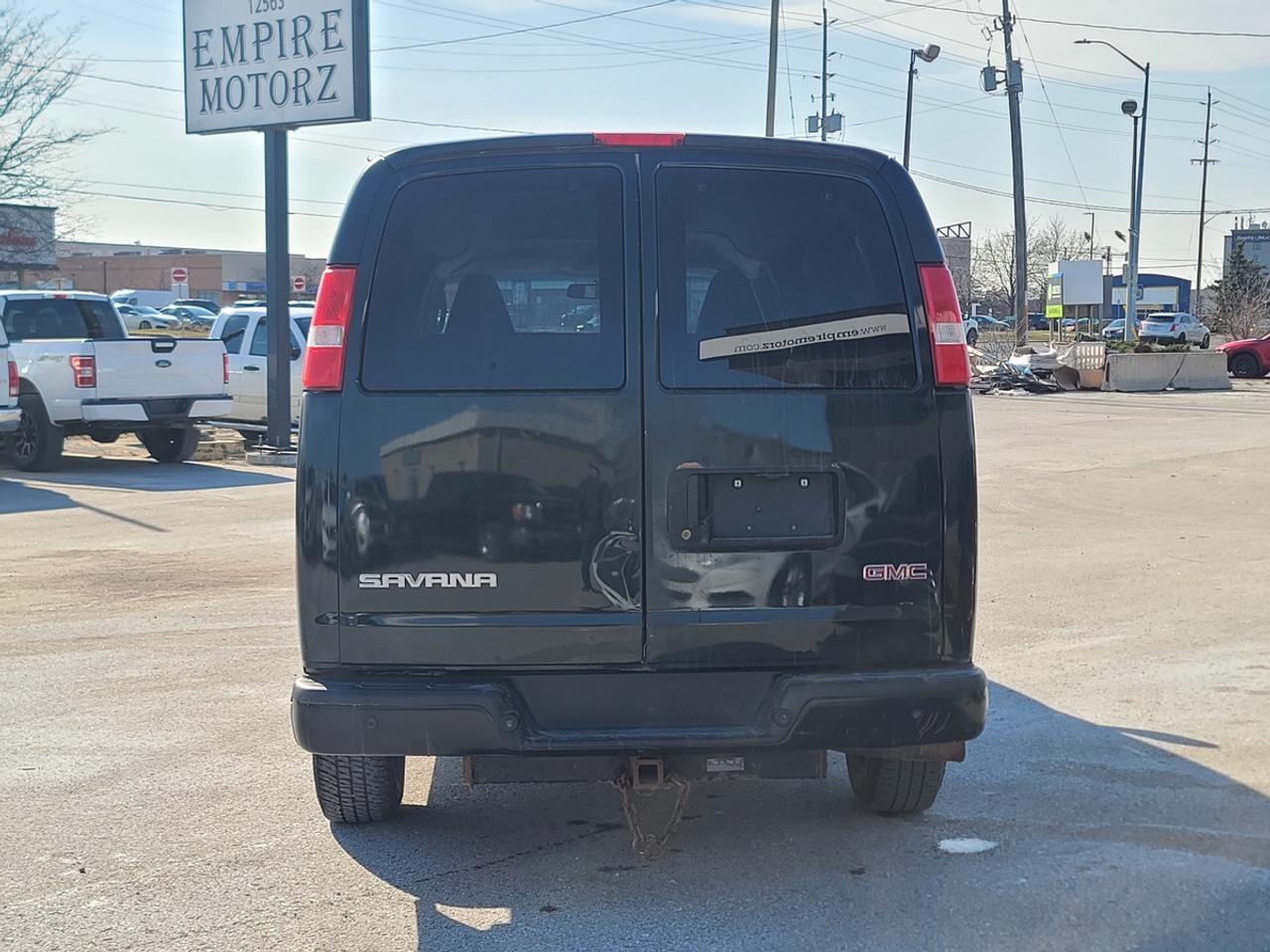 2018 GMC Savana LS 3500 Photo
