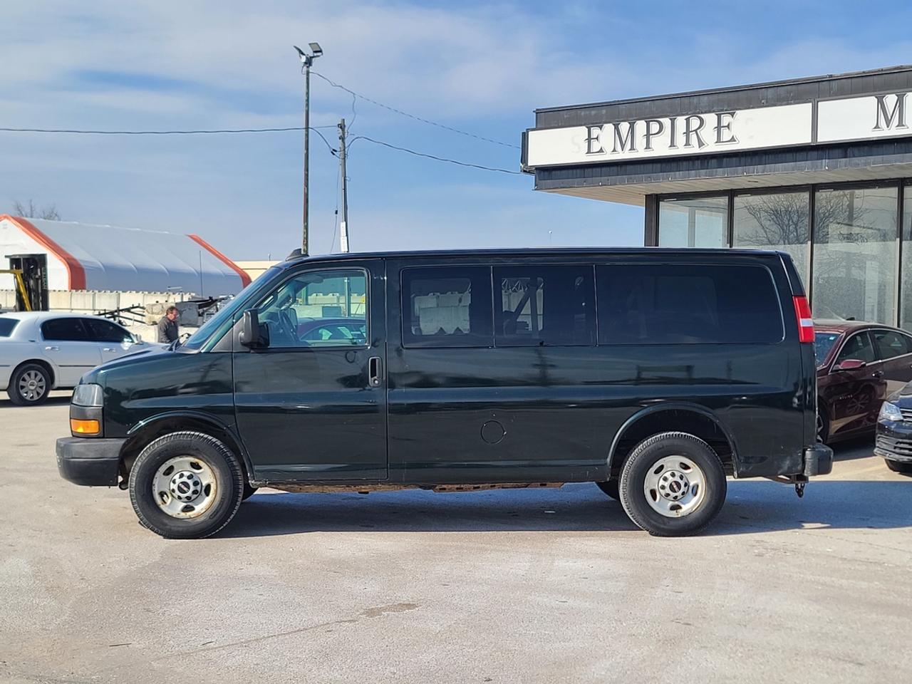 2018 GMC Savana LS 3500 Photo