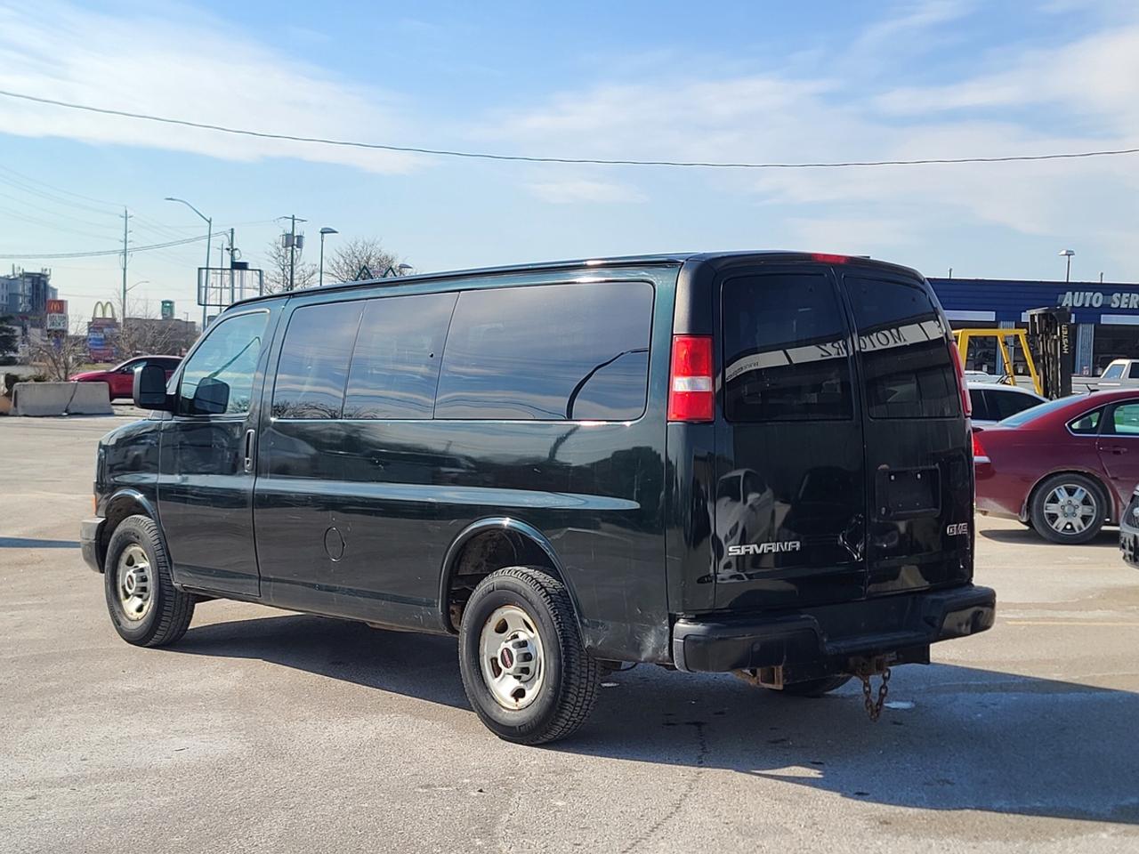 2018 GMC Savana LS 3500 Photo3