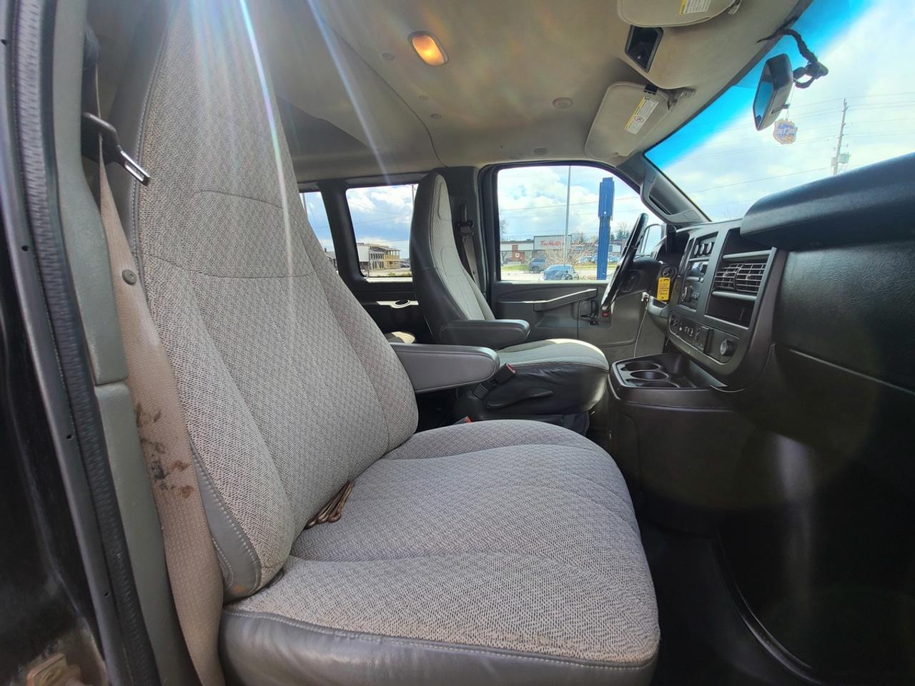 2018 GMC Savana LS 3500 Photo
