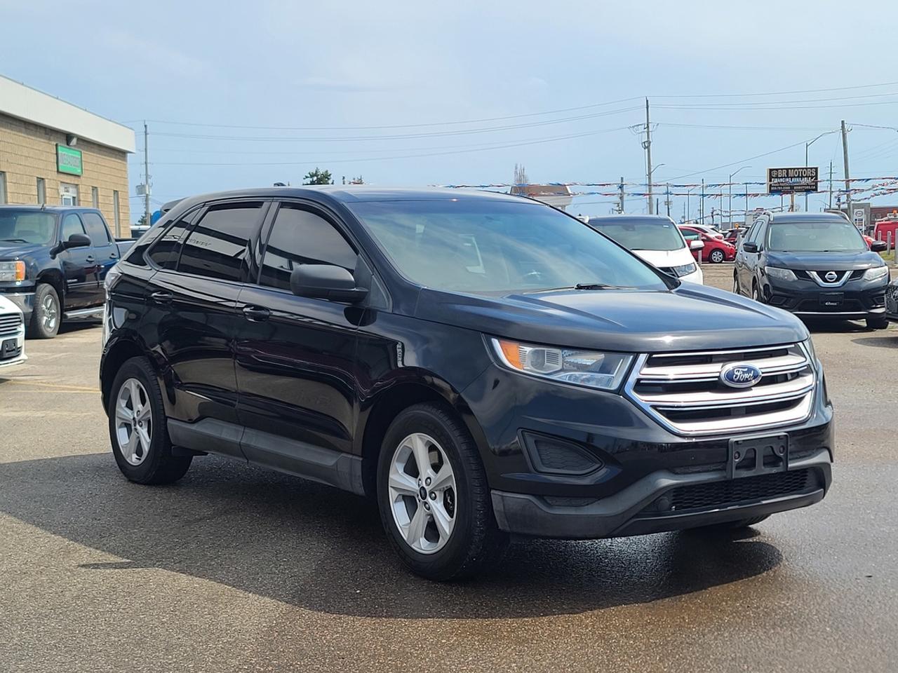 2017 Ford Edge SE Photo