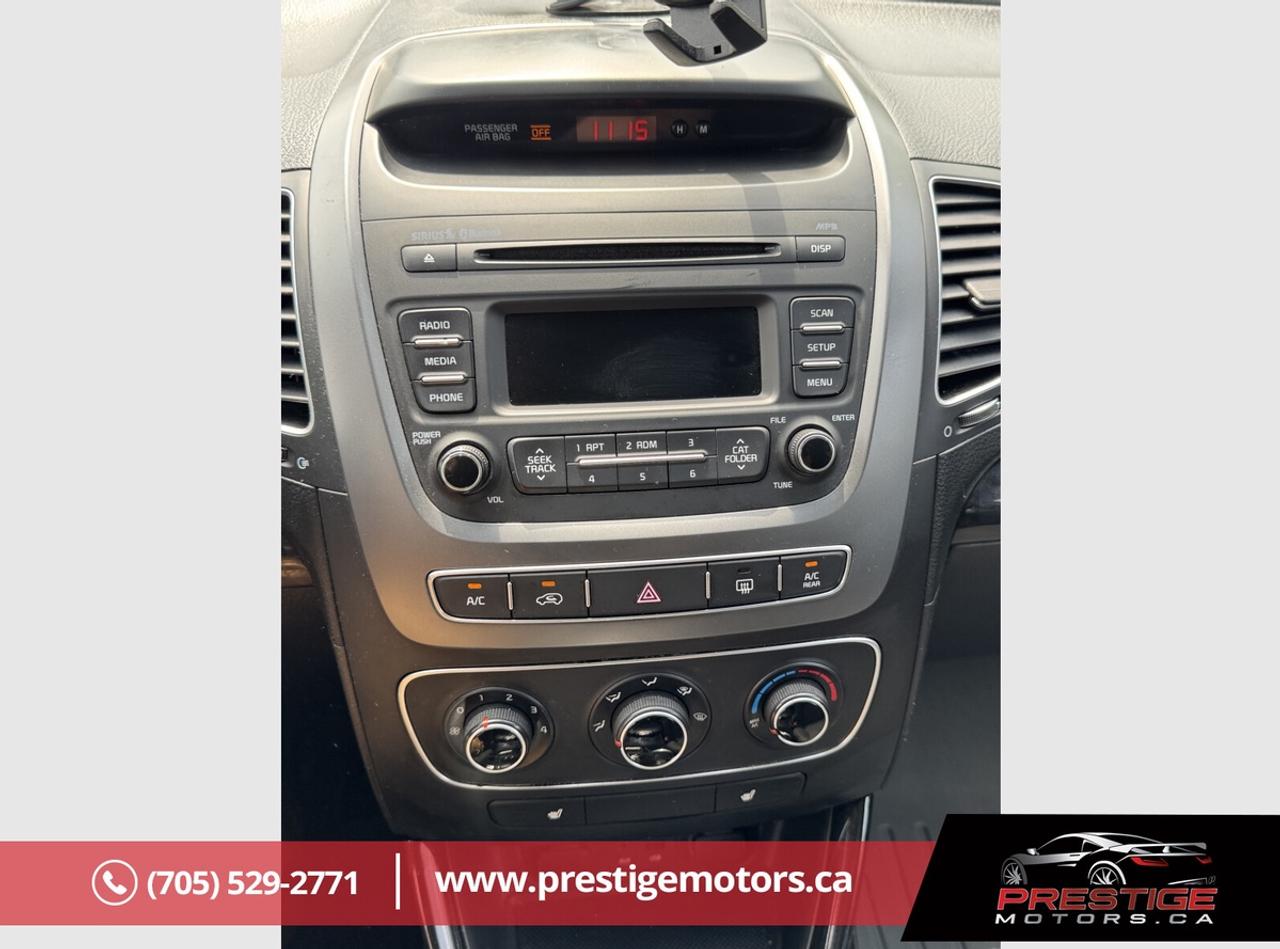 2014 Kia Sorento LX Photo