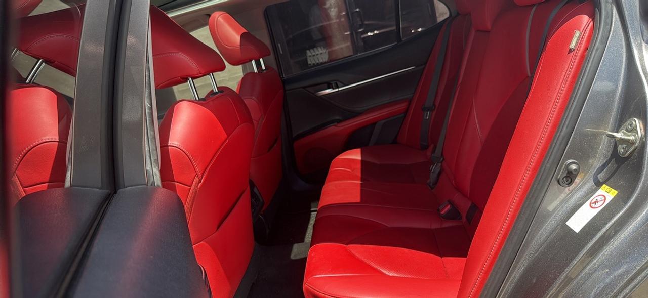 2018 Toyota Camry XSE Photo