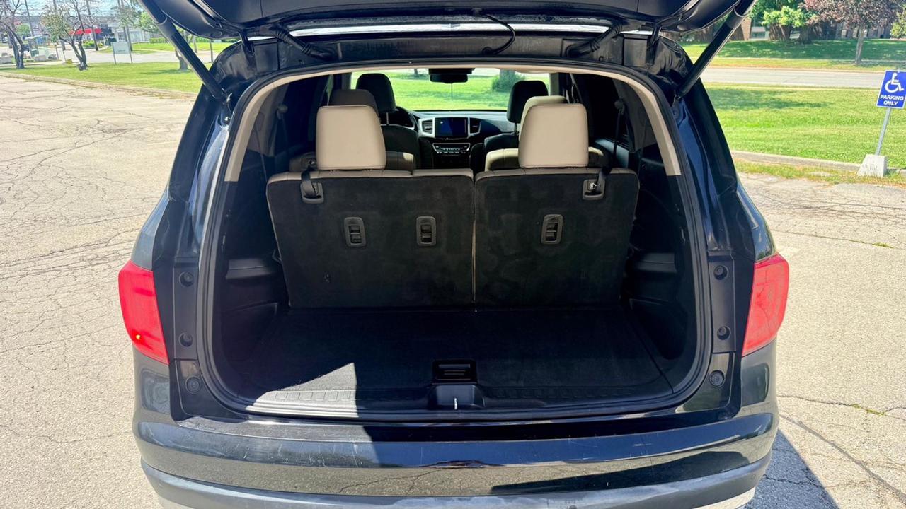 2017 Honda Pilot Touring Photo