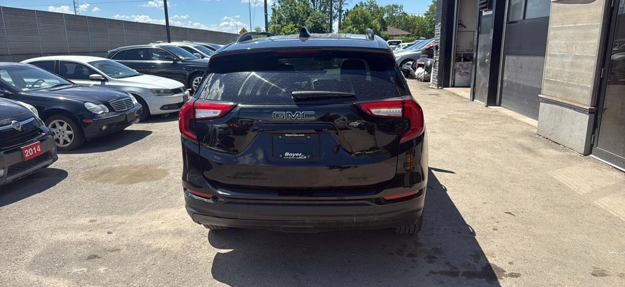2022 GMC Terrain SLE Photo