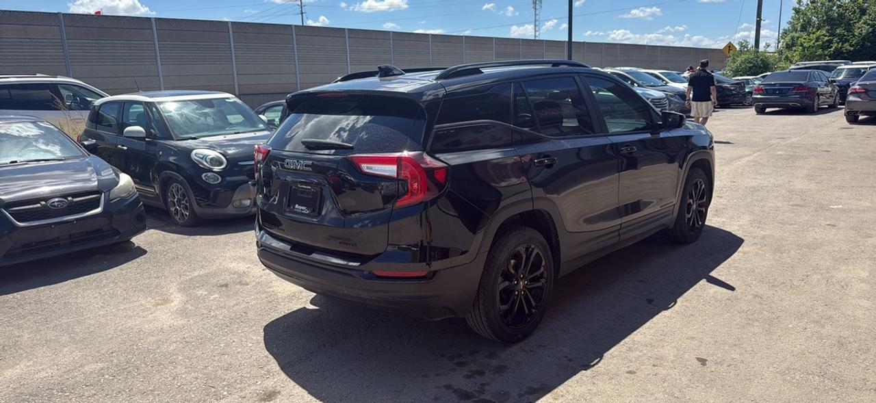 2022 GMC Terrain SLE Photo